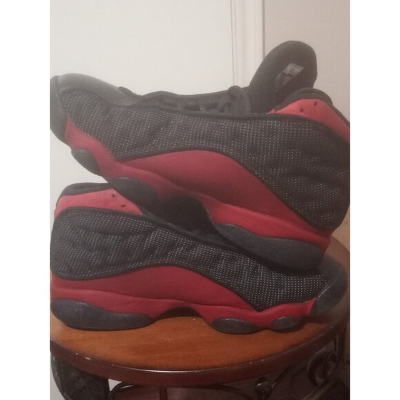 Men's Nike Air Jordan 13 Retro Bred 2017 Size 9.5 41457-004 Black Red - Picture 14 of 15
